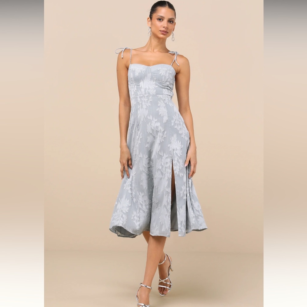 Lulu's Soft Blue Floral Midi Dress